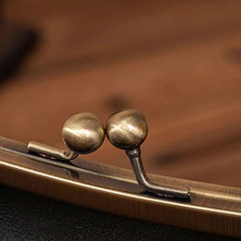 Vintage Kiss-Lock Tasche – Graces Retro Chic Essential